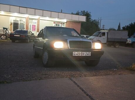 Mercedes 190