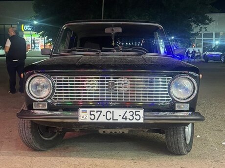 LADA (VAZ) 21011