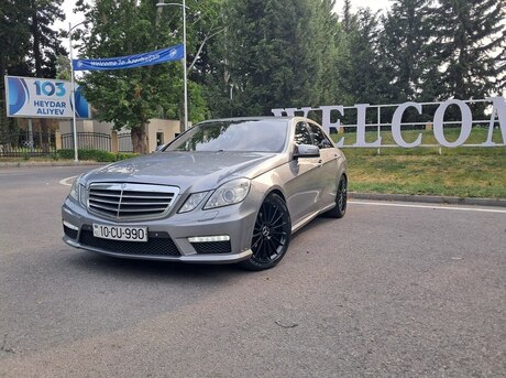 Mercedes E 220