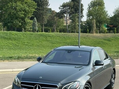 Mercedes E 300 4MATIC