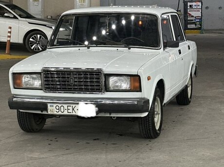 LADA (VAZ) 2107