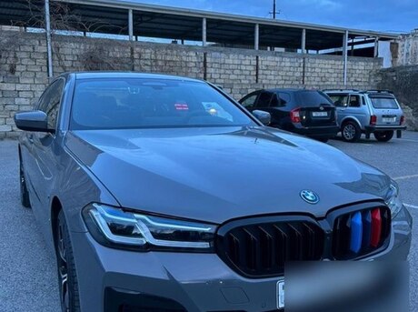 BMW 530e