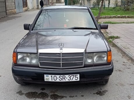 Mercedes 190