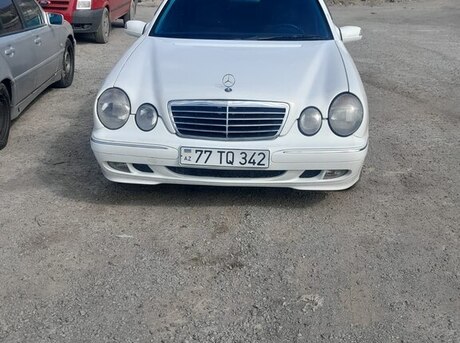 Mercedes E 240