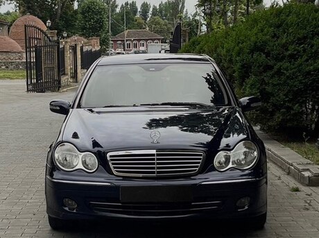 Mercedes C 220