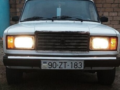 LADA (VAZ) 2107