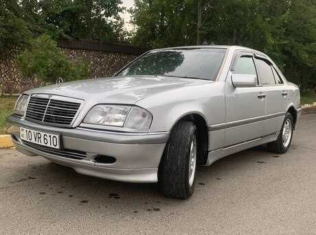 Mercedes C 220