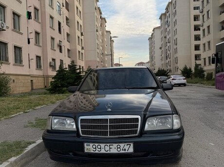 Mercedes C 180