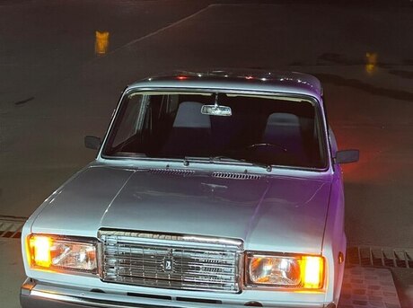 LADA (VAZ) 2107