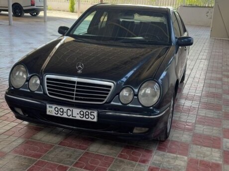 Mercedes E 270