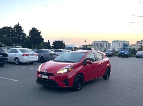 Toyota Prius C