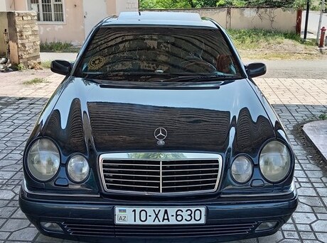 Mercedes E 230