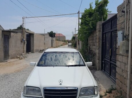Mercedes C 220