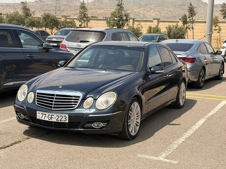 Mercedes E 270