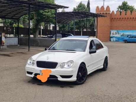 Mercedes C 230