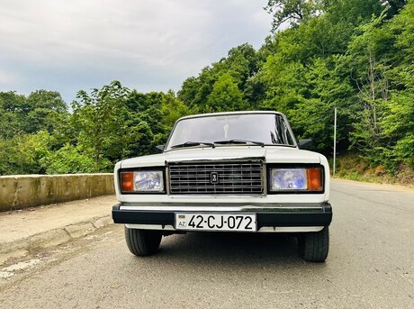 LADA (VAZ) 2107