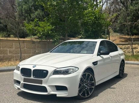 BMW M5