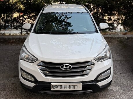 Hyundai Grand Santa Fe
