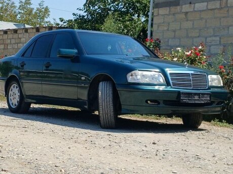 Mercedes C 180
