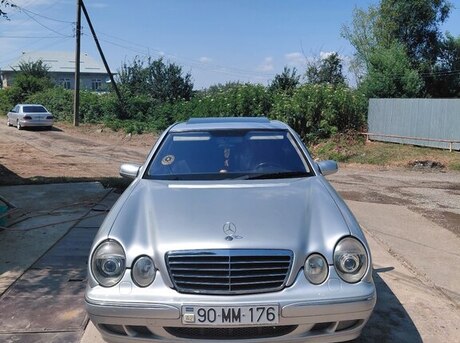 Mercedes E 270