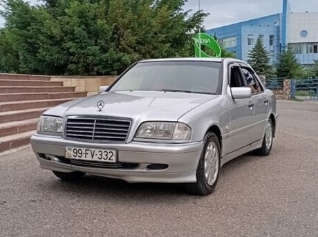 Mercedes C 180