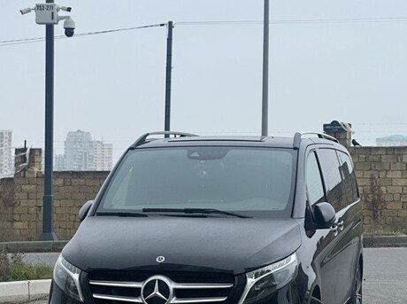 Mercedes V 300