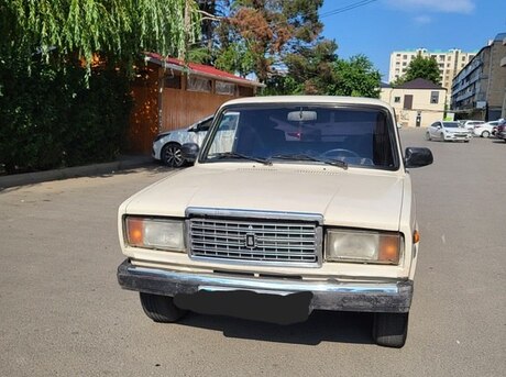 LADA (VAZ) 2107
