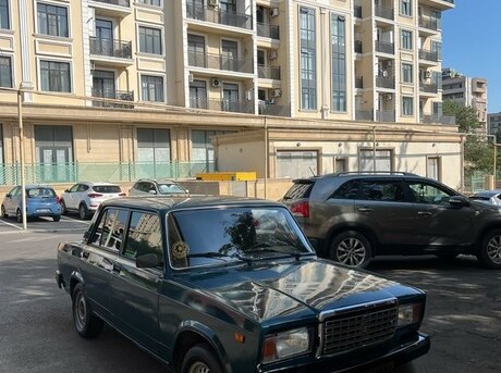 LADA (VAZ) 2107
