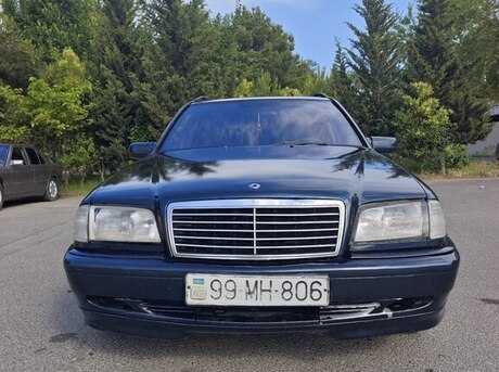 Mercedes C 200