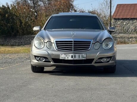 Mercedes E 220