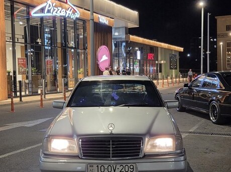 Mercedes C 220