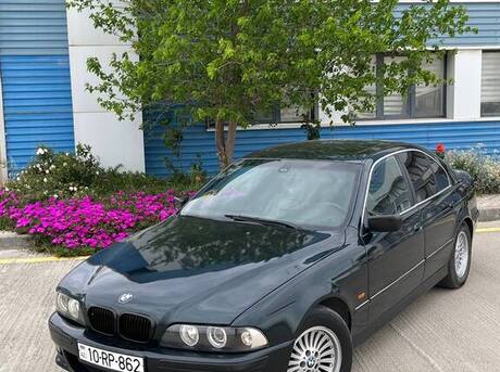 BMW 528