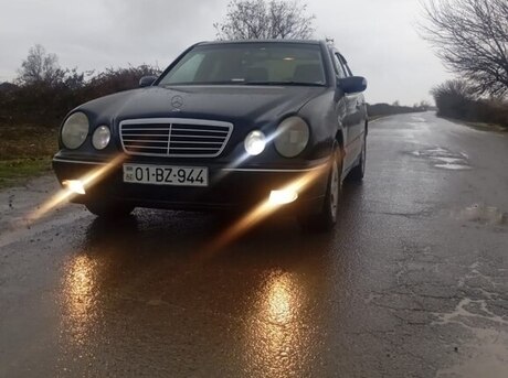 Mercedes E 270