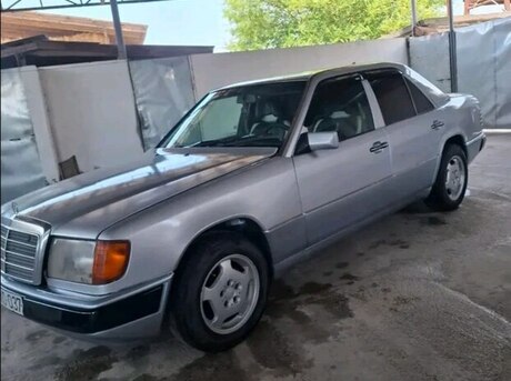 Mercedes 200 D