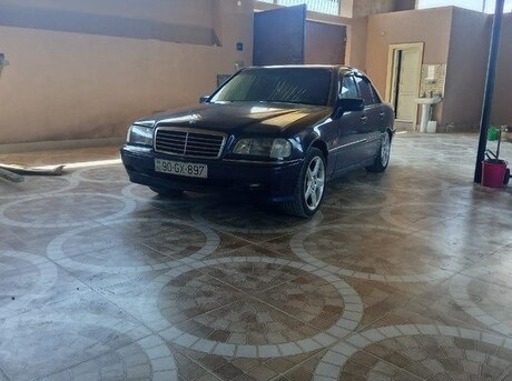 Mercedes C 220