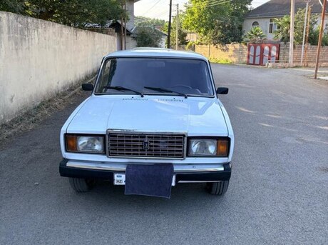 LADA (VAZ) 2107