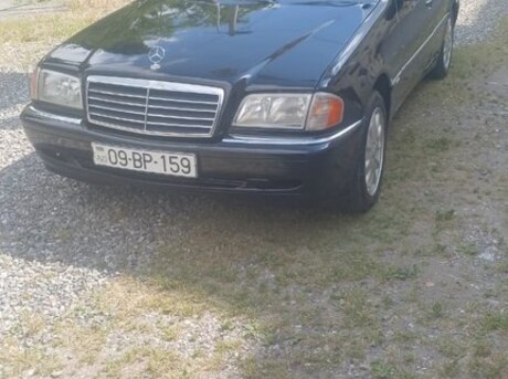 Mercedes C 230