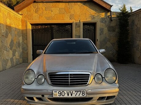 Mercedes E 270