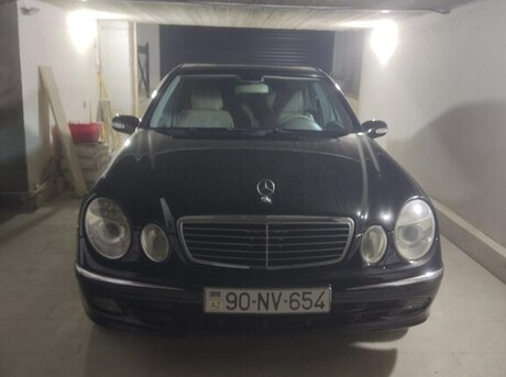 Mercedes E 240