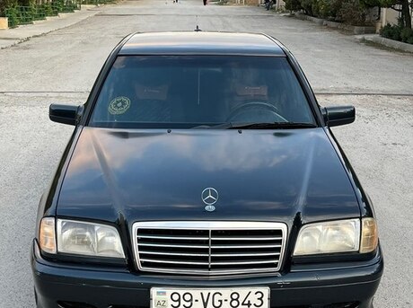 Mercedes C 180