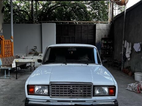 LADA (VAZ) 2107