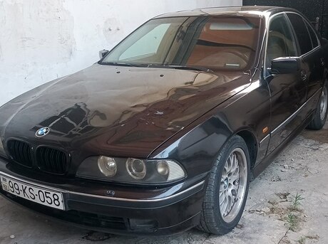 BMW 528