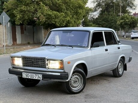 LADA (VAZ) 2107