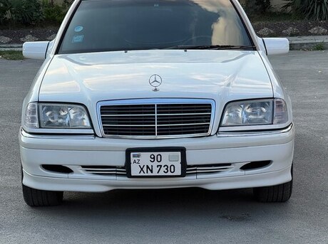 Mercedes C 240