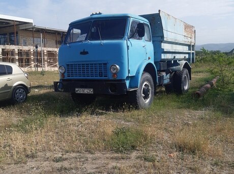 MAZ 504