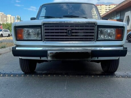 LADA (VAZ) 2107