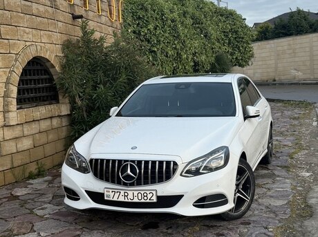 Mercedes E 220