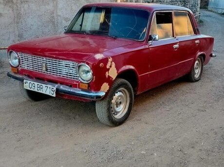 LADA (VAZ) 21011