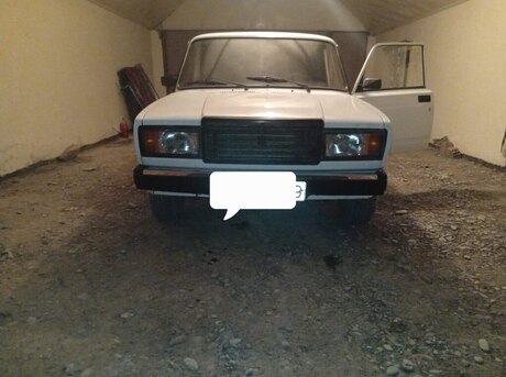 LADA (VAZ) 2107