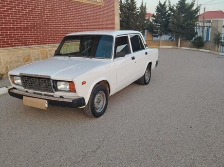 LADA (VAZ) 2107